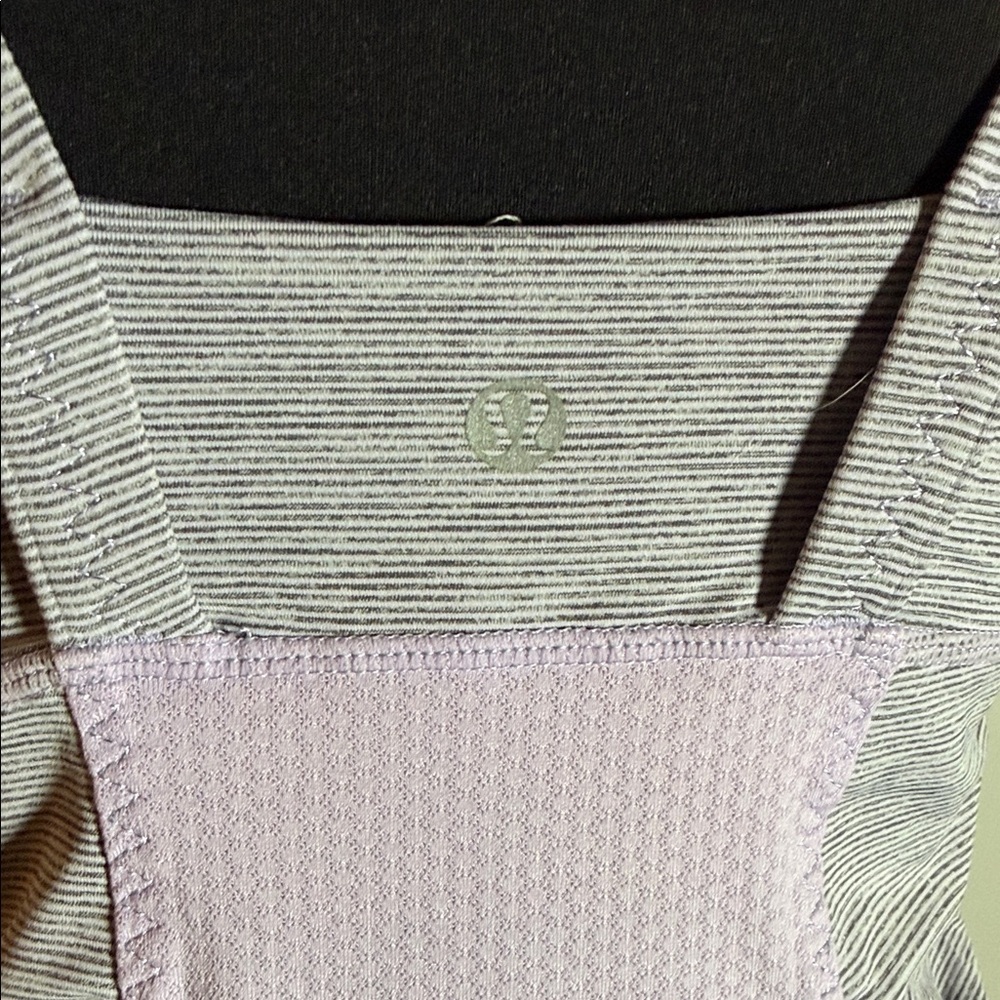 Lululemon Active Strength Tank in Heathered Lilac SZ Medium - Picture 6 of 8